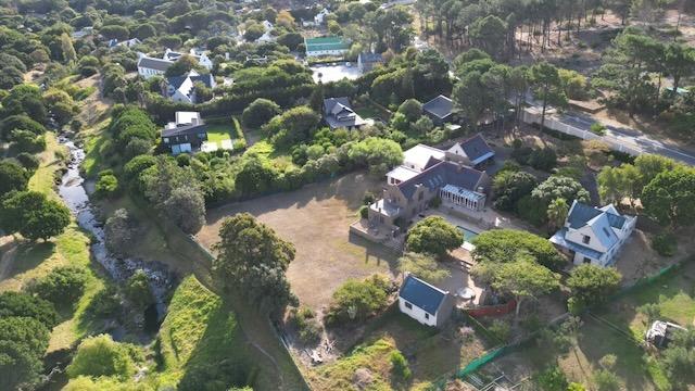 8 Bedroom Property for Sale in Hout Bay Western Cape